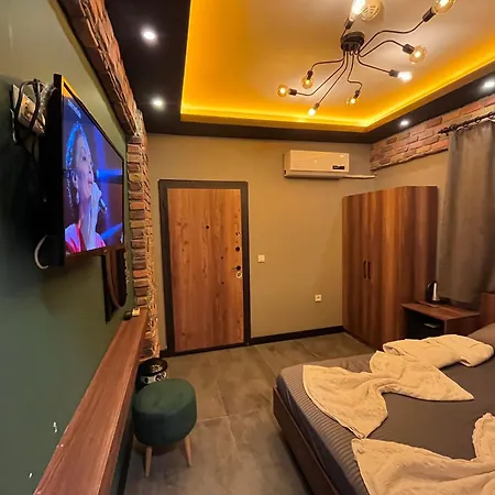 Yakamoz Apartament *